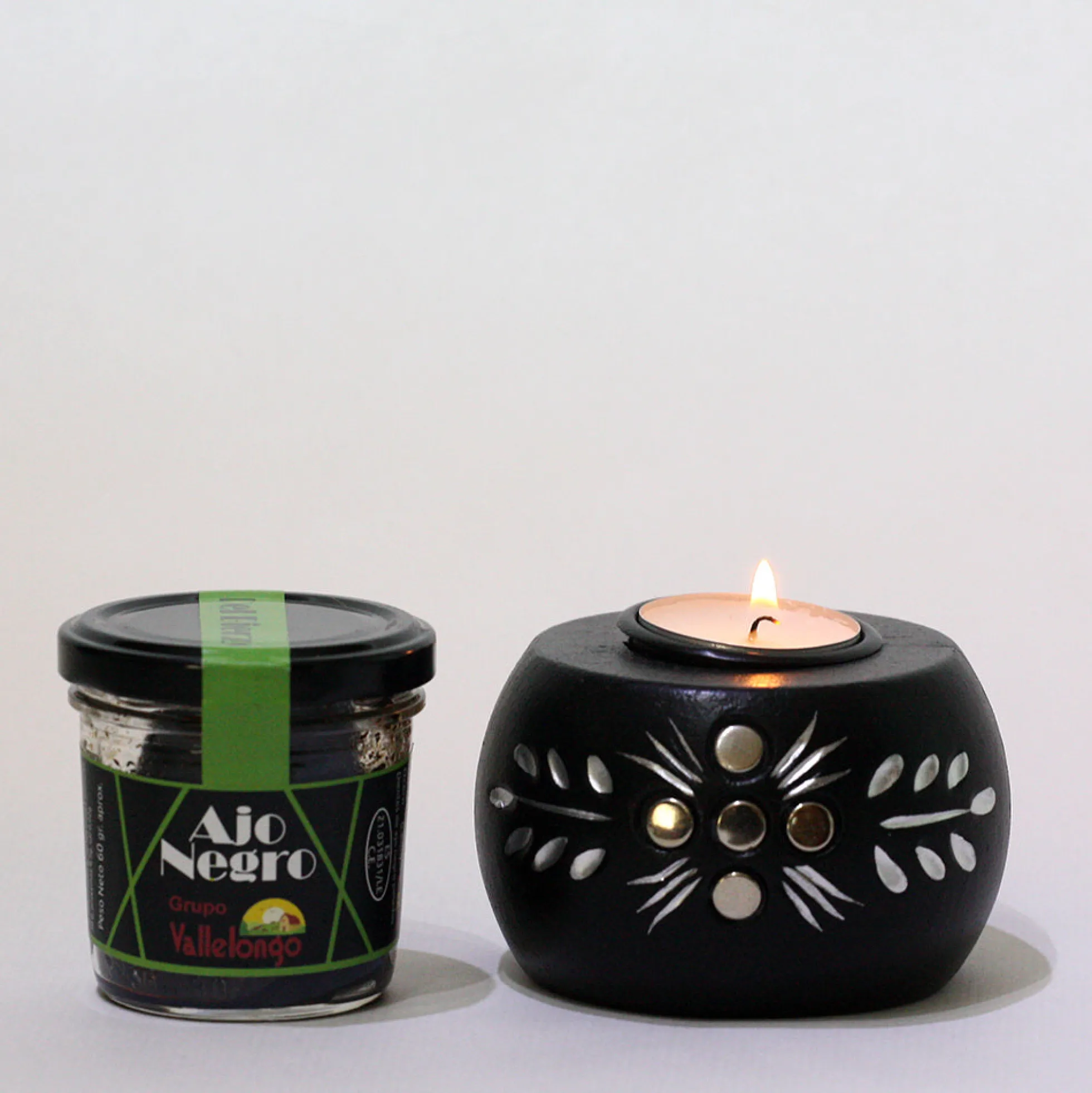 Ajo negro 100% natural. 4 tarros