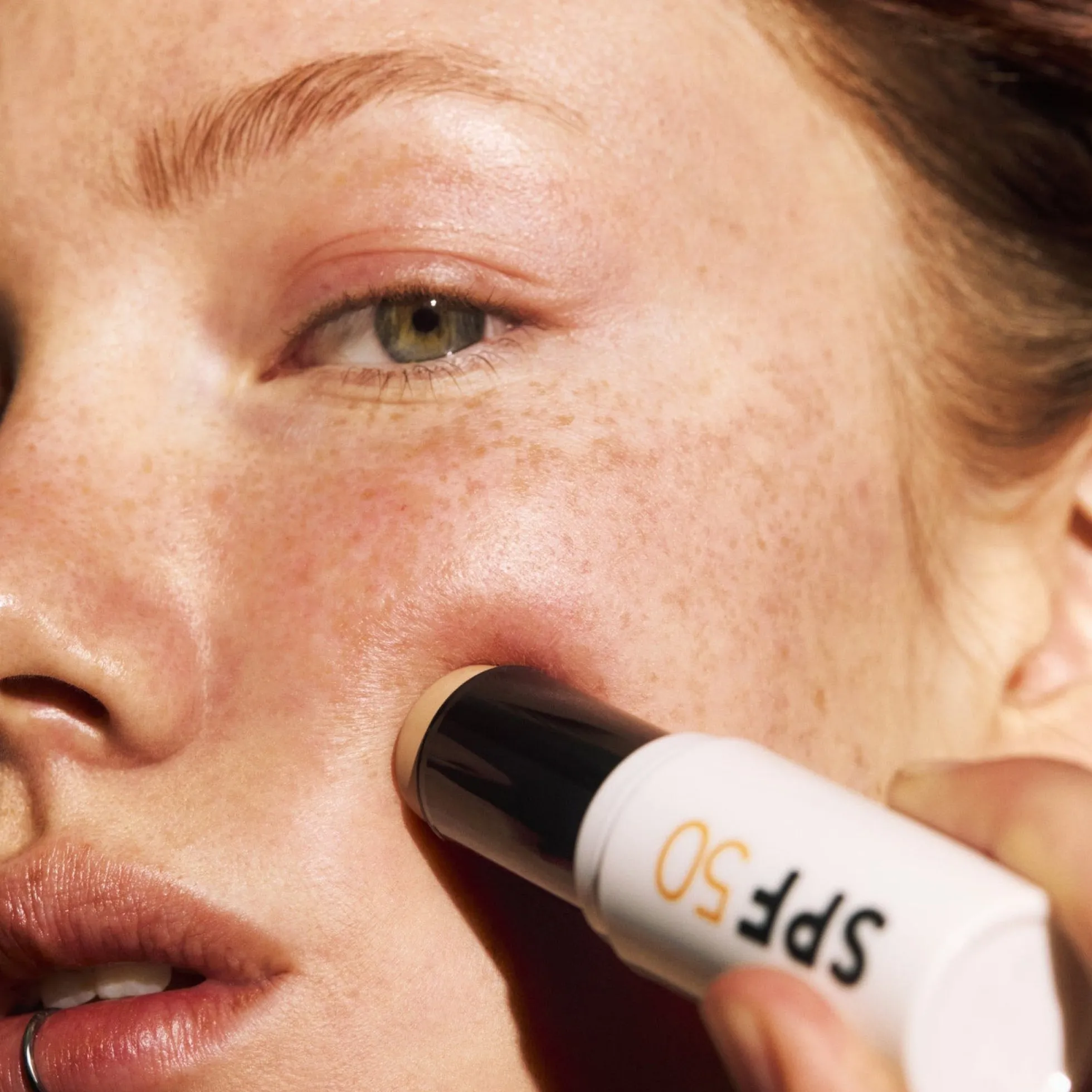 Barra solar mineral con factor de protección solar FPS 50, 12 g