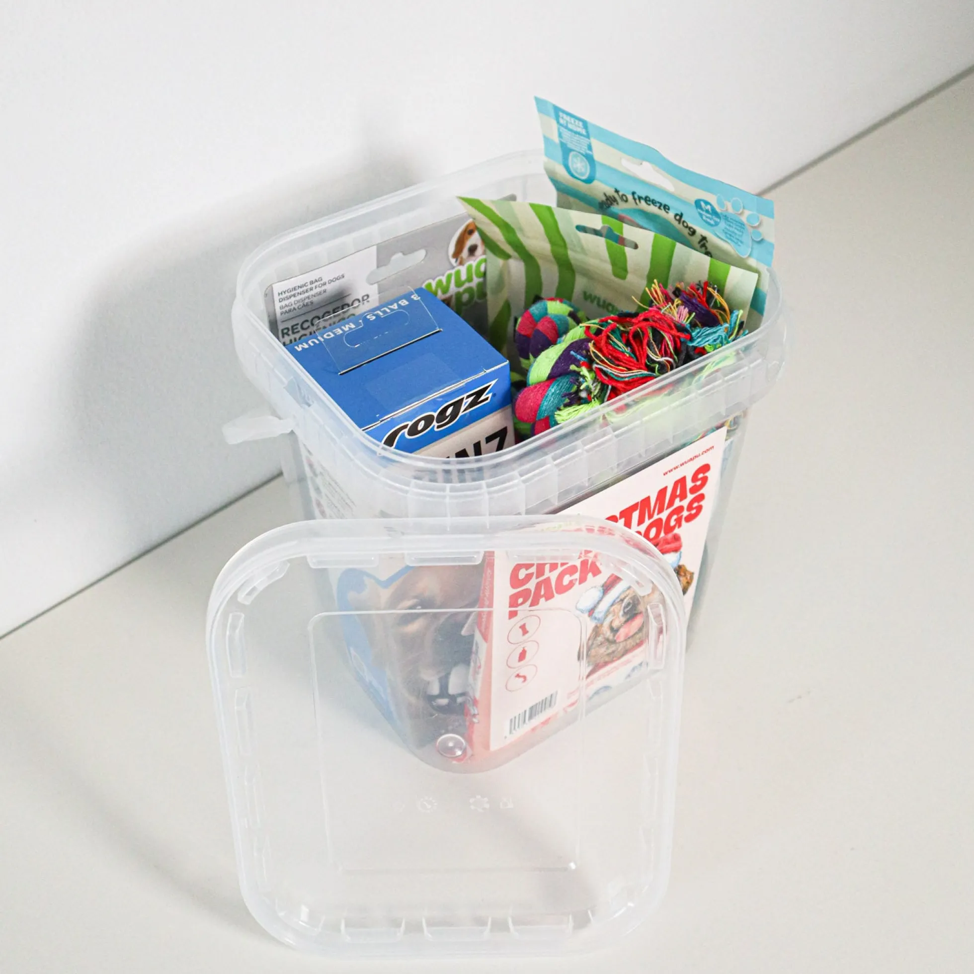 Christmas Pack Para Perro De Wuapu Con Snacks, Juguetes Y Alimento Húmedo