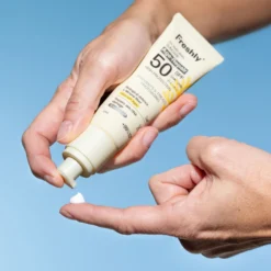 D+ Natural Suncare Age-Repair SPF50 Freshly Cosmetics 50ml