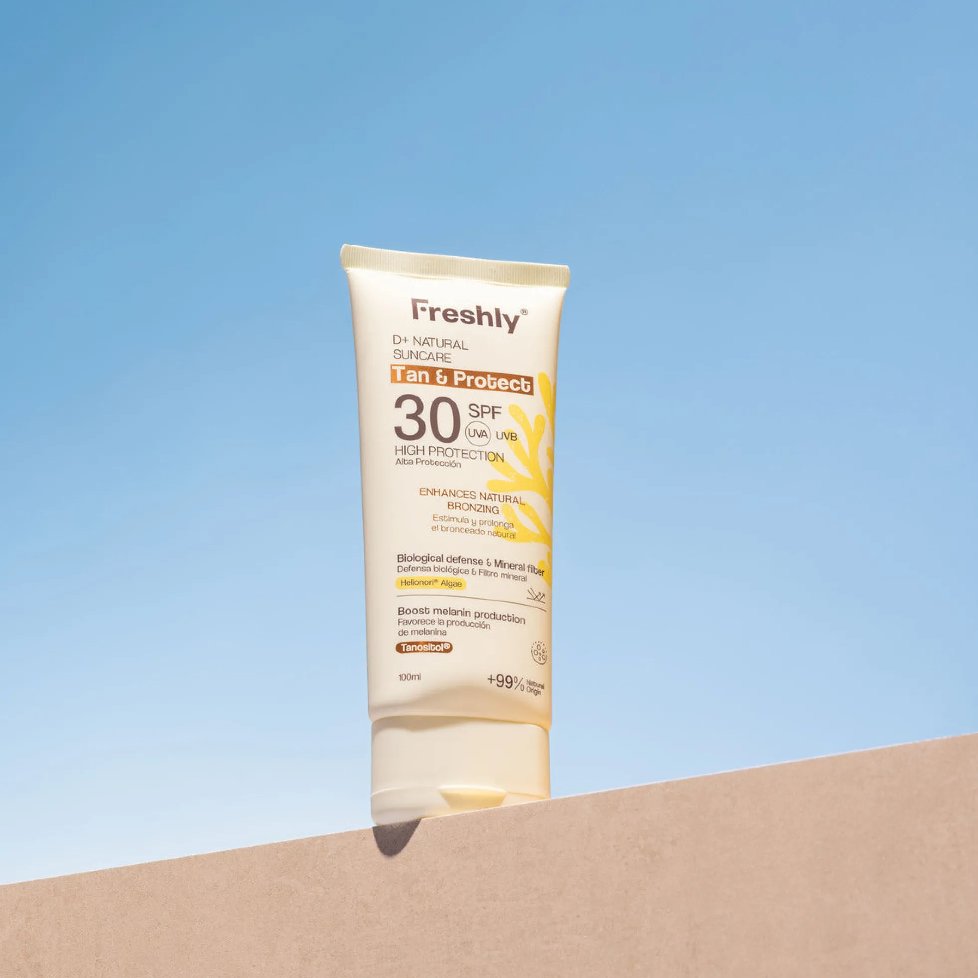 D+ Natural Suncare Tan & Protect SPF30 100 ml