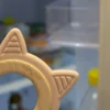 Gatito Mordedor De Madera Y Silicona