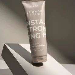 Indola Instastrong Champú Fortalecedor Profesional Para Rubios Dañados 250ml