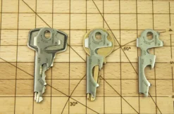 Keytool- Llavero Con 8 Herramientas En 1