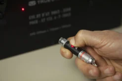 Laserlite- Potente Linterna Led Con Láser Rojo