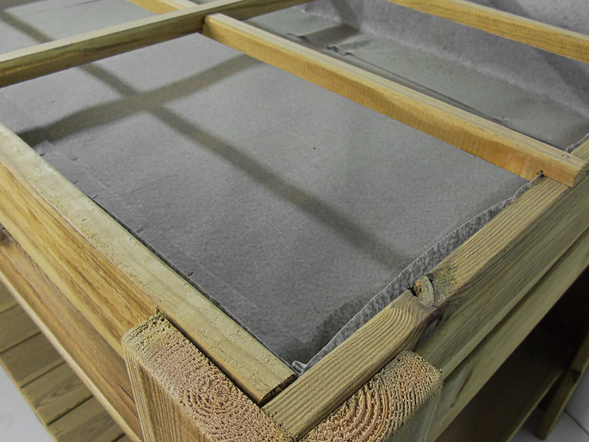 Mesa De Cultivo Tura Profunda 20cm Vidahuerto Con Bandeja Y Separadores 120x80x80 Cm.