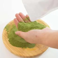 Moringa en polvo ecológica, hoja molida para batidos, zumos y yogures 150 g