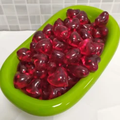 80 Perlas De Baño En Forma De Corazón - Con Aceite De Soja - Hidrata, Suaviza Y Perfuma La Piel - Aroma Fresas