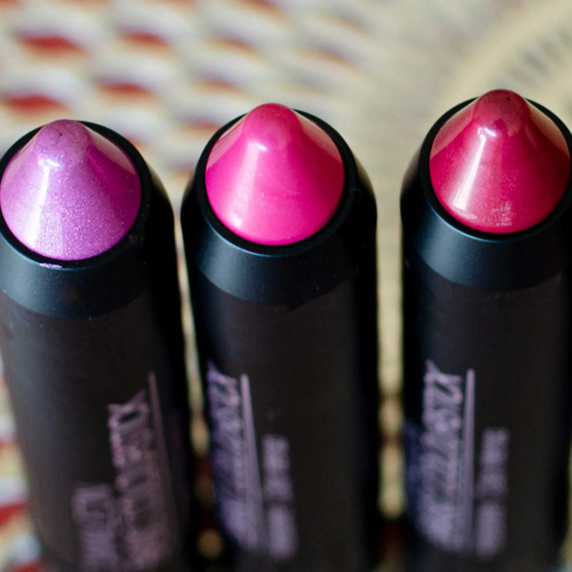 Pintalabios Fresa Basic Colourfun 4g Camaleon Cosmetics