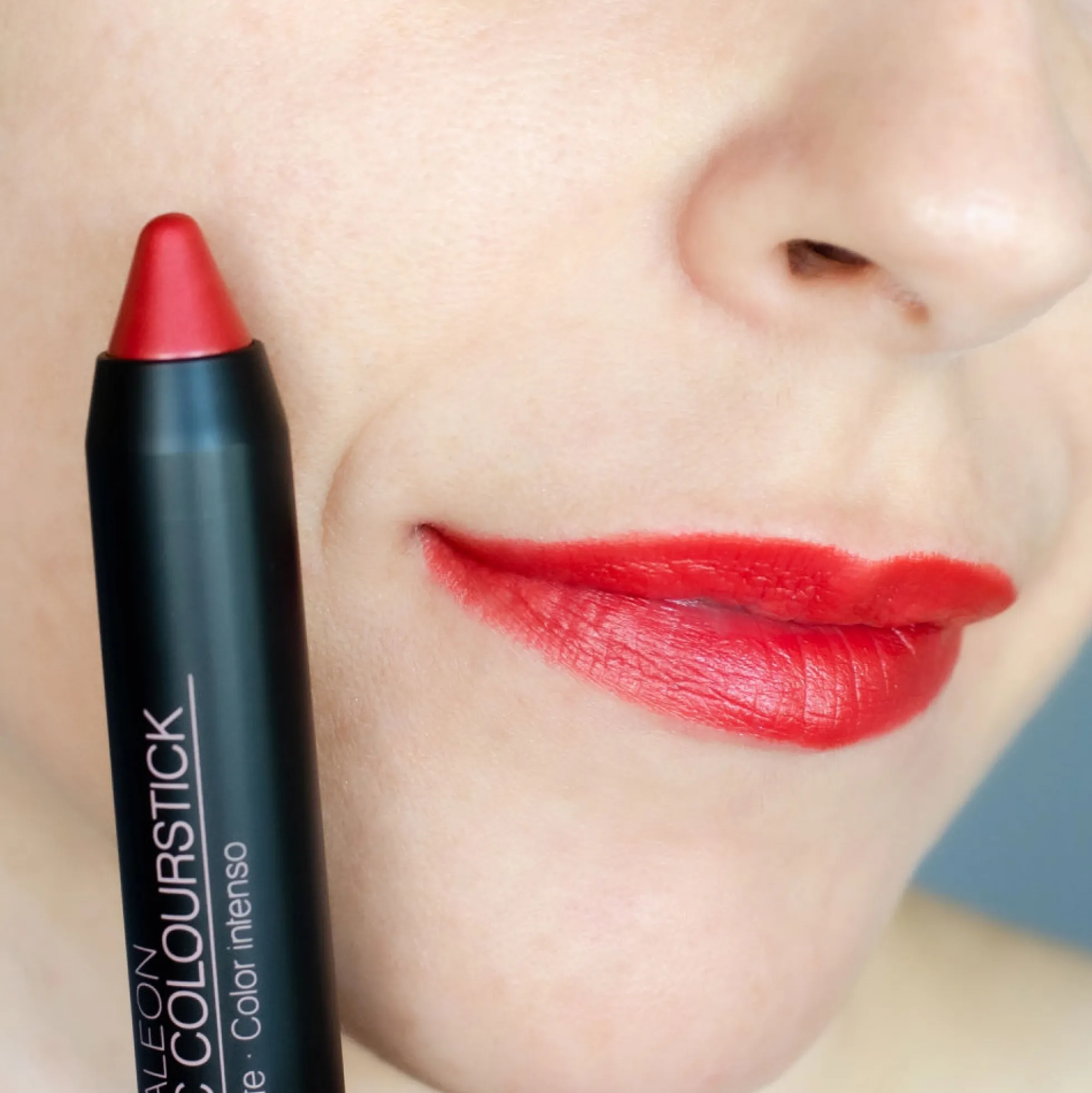 Pintalabios Rojo Basic Colourfun 4g Camaleon Cosmetics