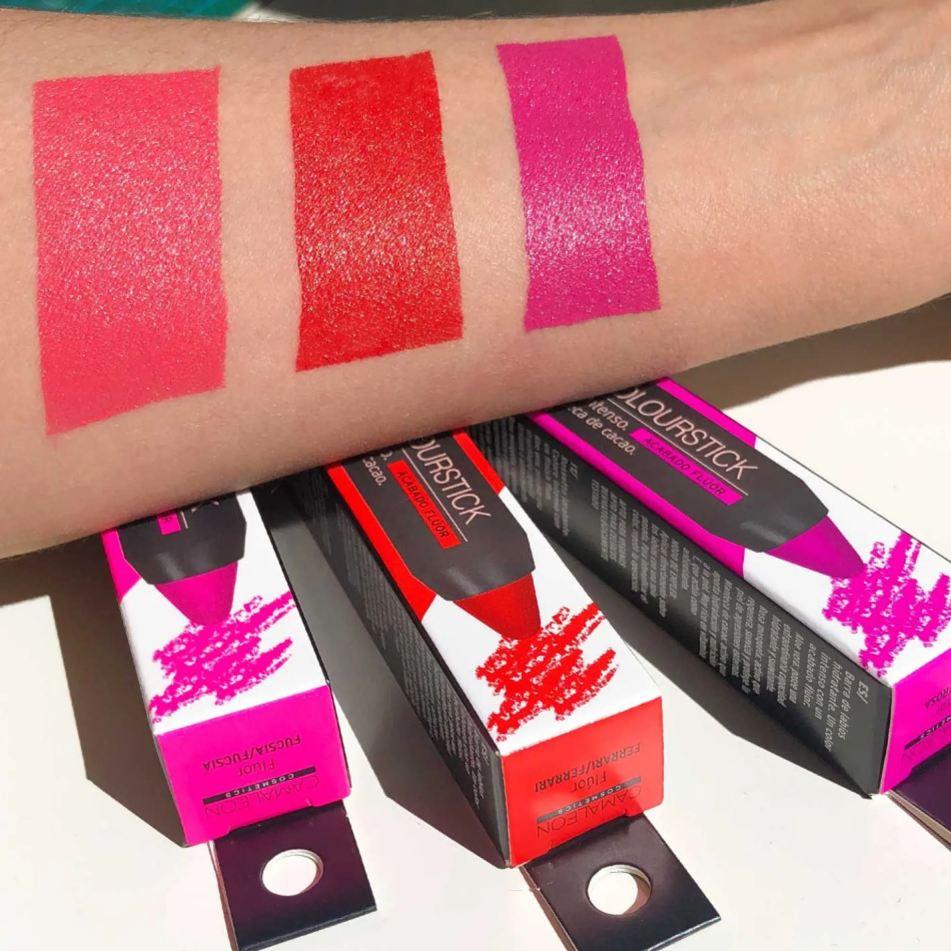 Pintalabios Rosa Flúor Basic Coloursfun 4g Camaleon Cosmetics