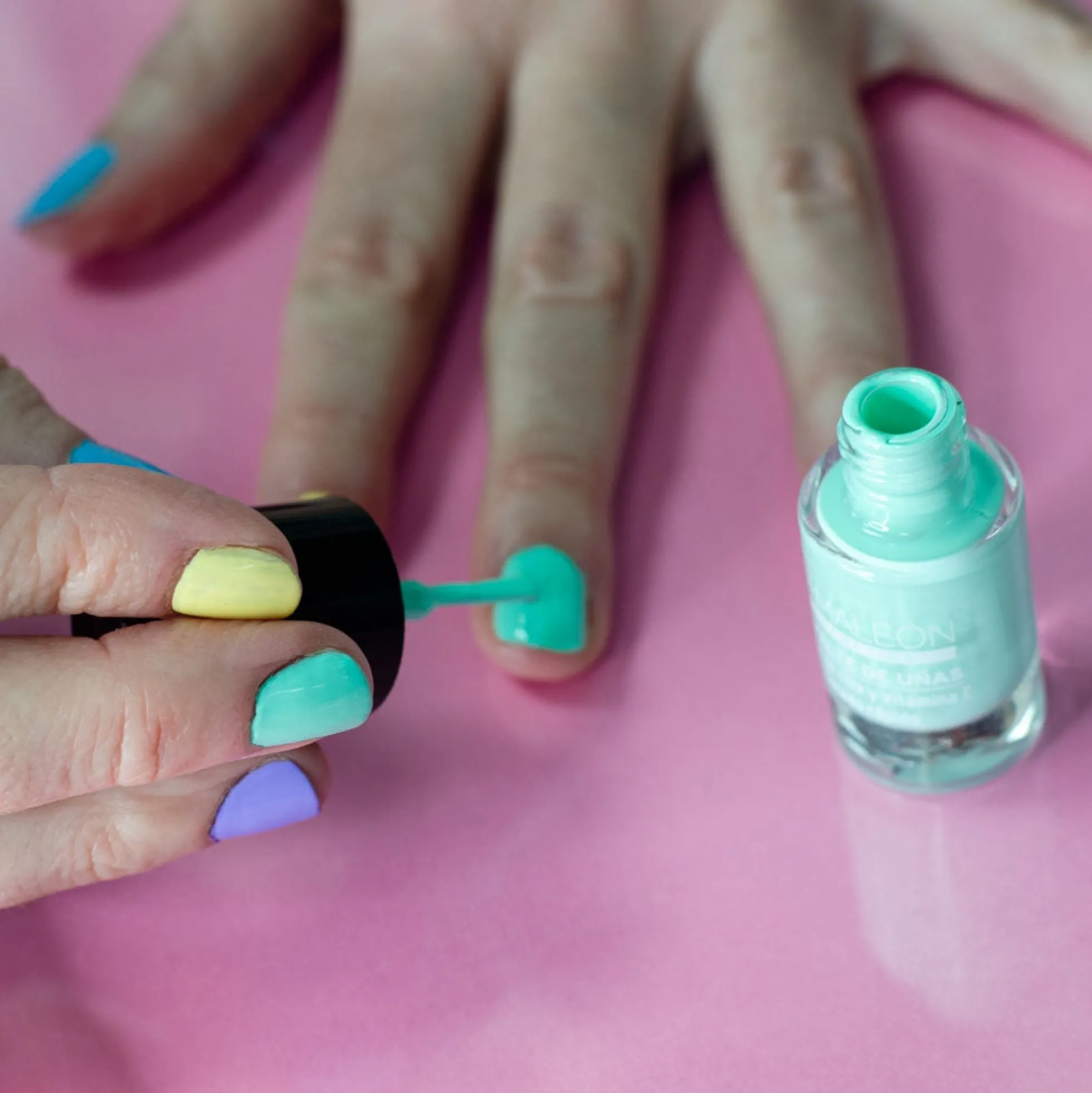 Pintauñas Verde Menta 6ml Camaleon Cosmetics