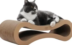 Rascador Para Gatos Con Forma De Infinito Reversible De Cartón Reciclado Althea Living 75x27x19cm
