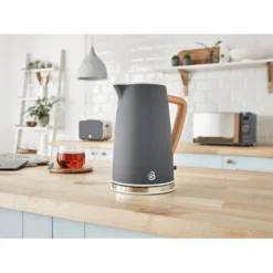 Swan Nordic Set Desayuno, Hervidor Agua 1,7 L, Tostadora Ranura Ancha 2 Rebanadas, Diseño, Stp2090gryneu, Gris 2200w