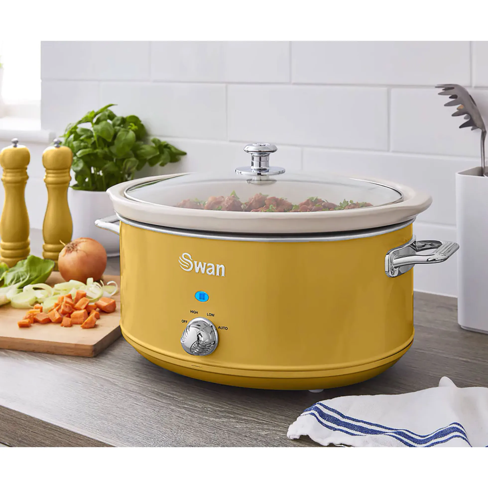 Swan Retro Olla Cocción Lenta, 6,5l, Recipiente Extraíble Antiadherente Cerámica Libre Pfoa, Sf17031yelneu, Amarillo