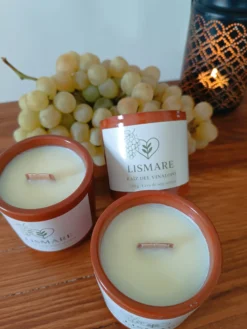 Vela de soja natural sinergia uva " Raíz del Vinalopó " 150 gr - vaso cerámica y mecha madera - Lismare