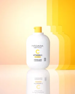 Vitamina C Concentrado de brillo intenso Mádara 30ml